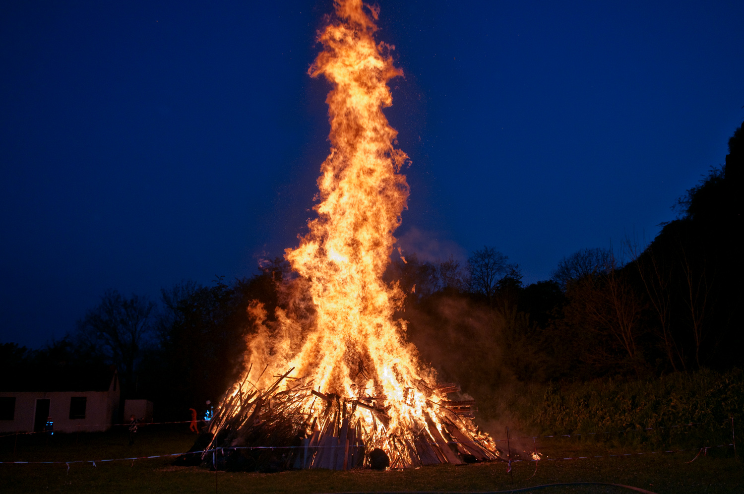 Osterfeuer in Edermünde / Holzhausen