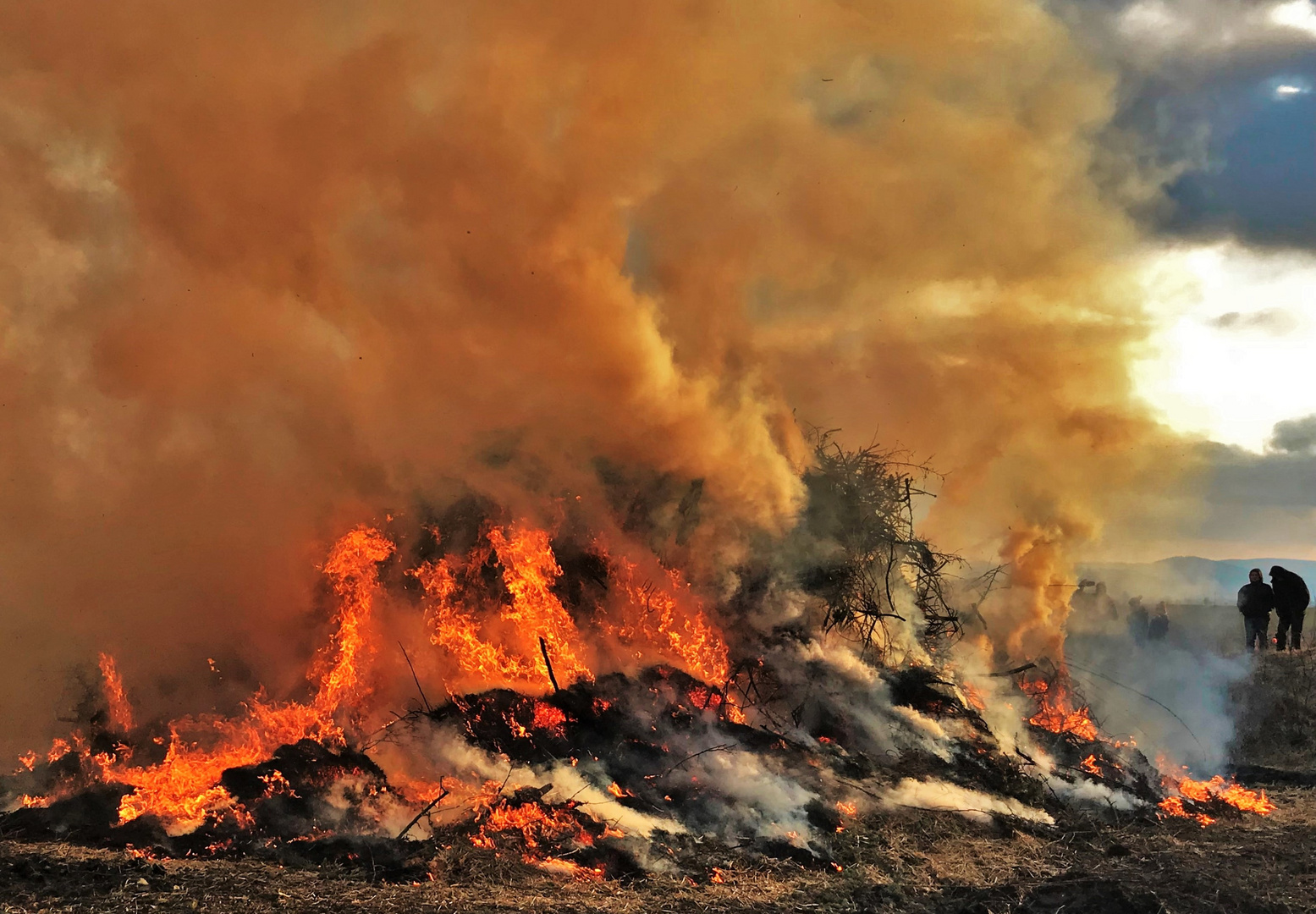 Osterfeuer in Hahndorf bei Goslar