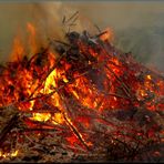 Osterfeuer in Nächstebreck