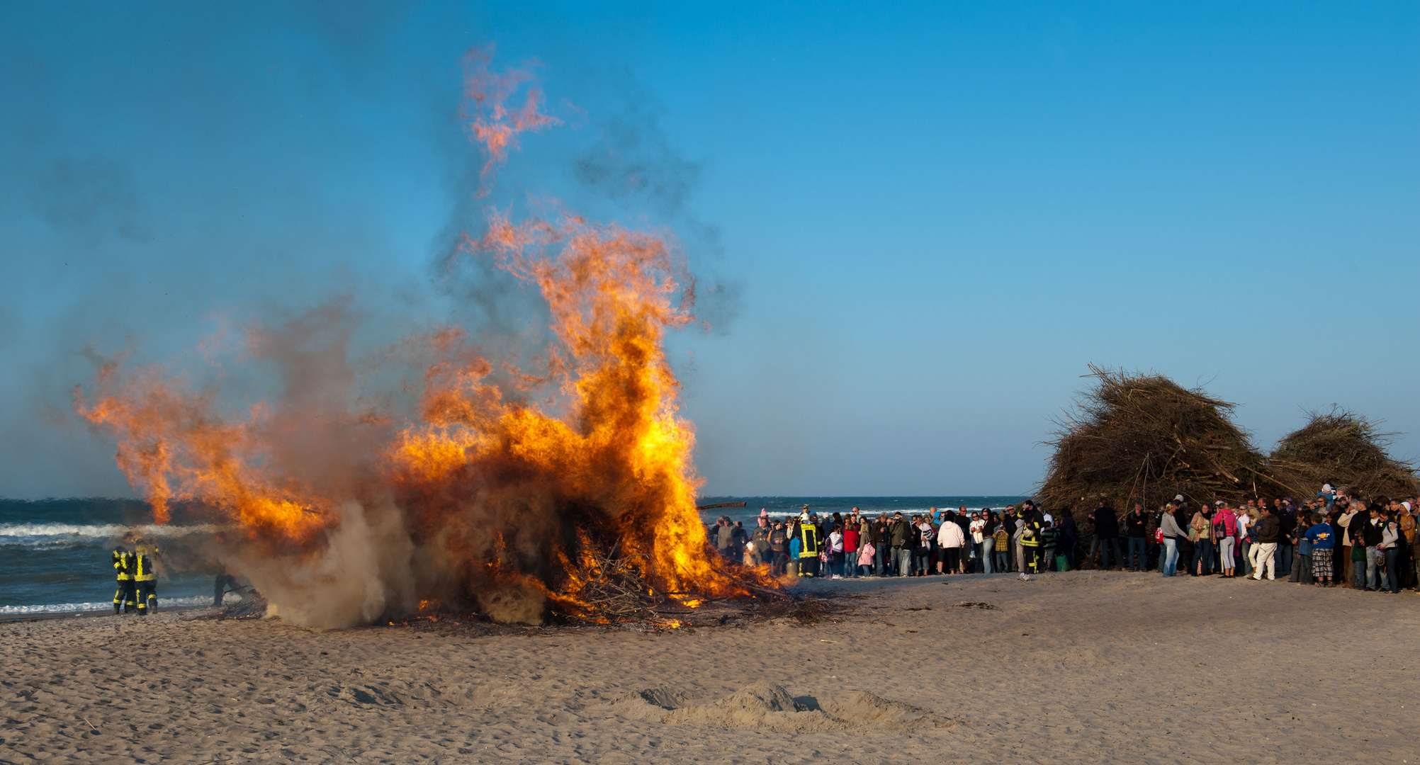 Osterfeuer in Niendorf