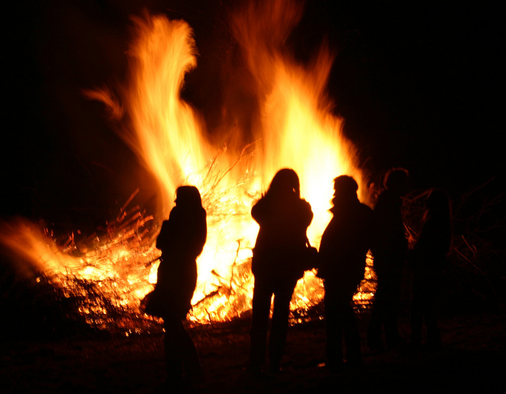 Osterfeuer Kärnten