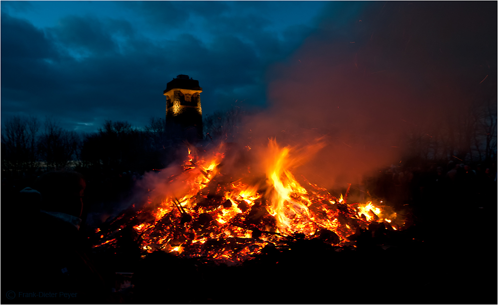 Osterfeuer Niederndodeleben 2012