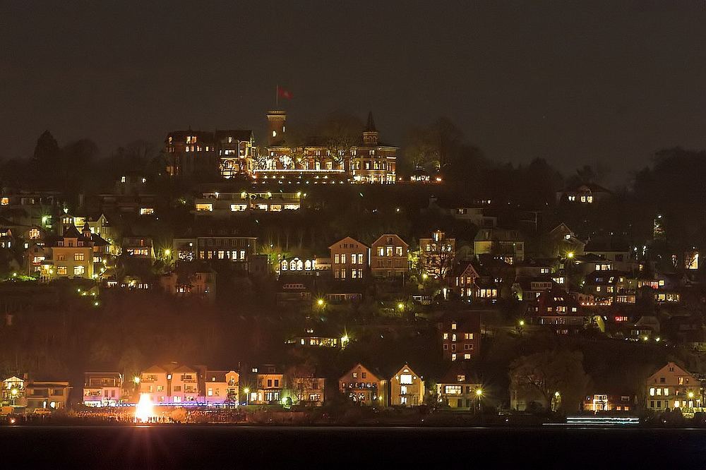 Osterfeuer unterm Süllberg