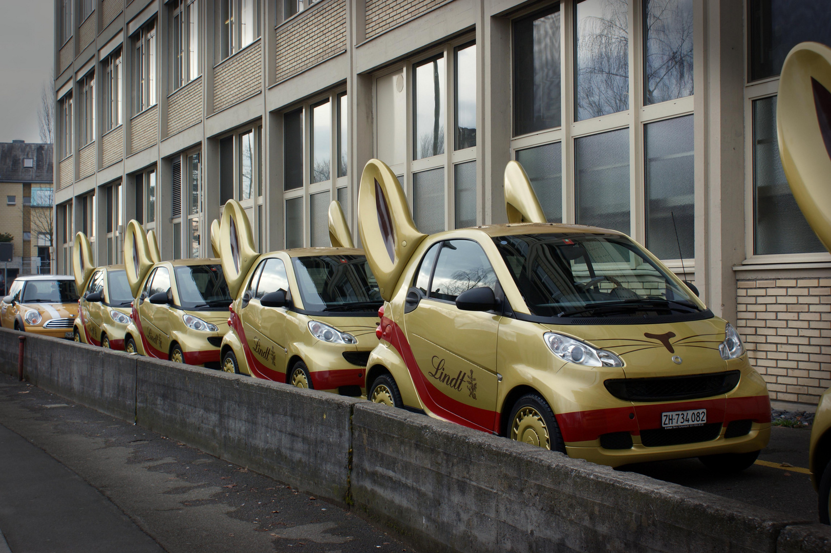 Osterhasendienstwagen