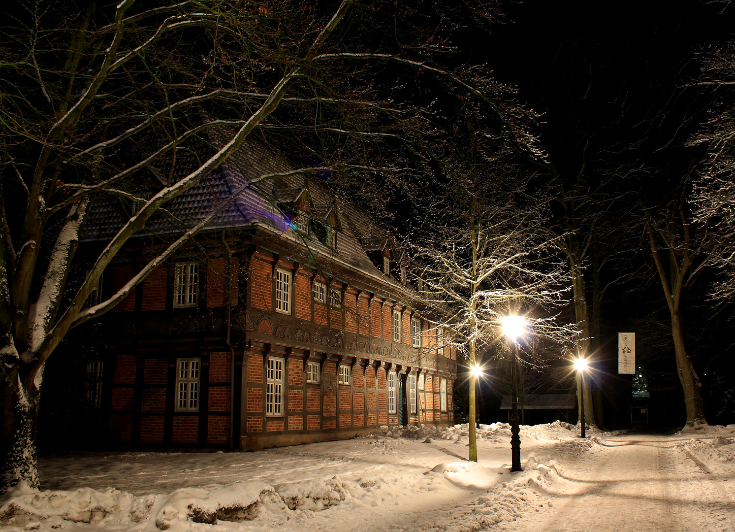 Osterholz-Scharmbeck - Gut Sandbeck bei Nacht - Haupthaus