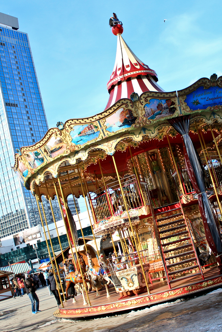 Ostermarkt Alexanderplatz 2013.