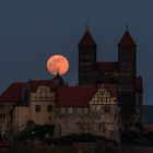 Ostermond 2019 über Stiftskirche St. Servatii Quedlinburg