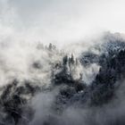 Ostern 2014 mit Neuschnee und Nebel in den Bergen ...