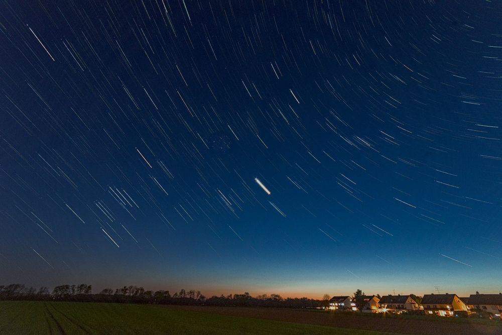 Osternacht -- frohe Ostern - der Silberstreifen am Horizont!!