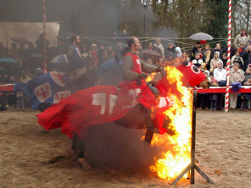 Ostertournier Burg Rabenstein - Feuerritt