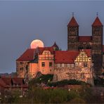 Ostervollmond über Quedlinburg