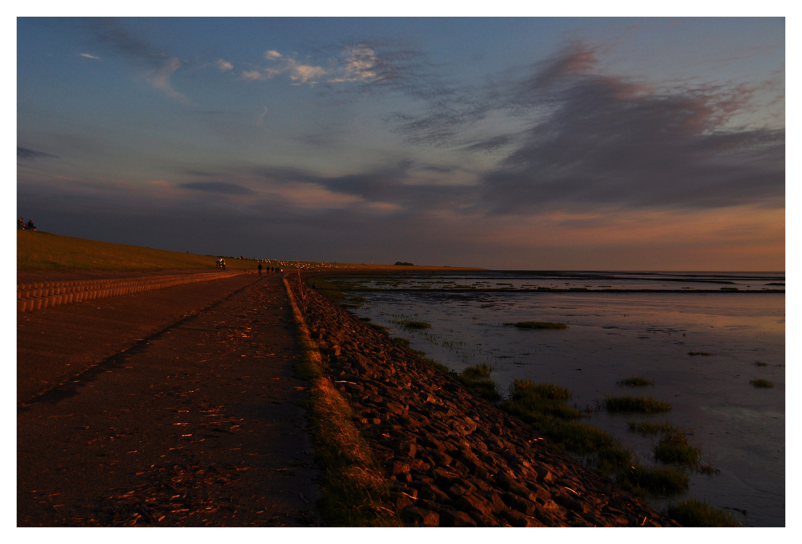 Ostfiesland-Norddeich am Abend