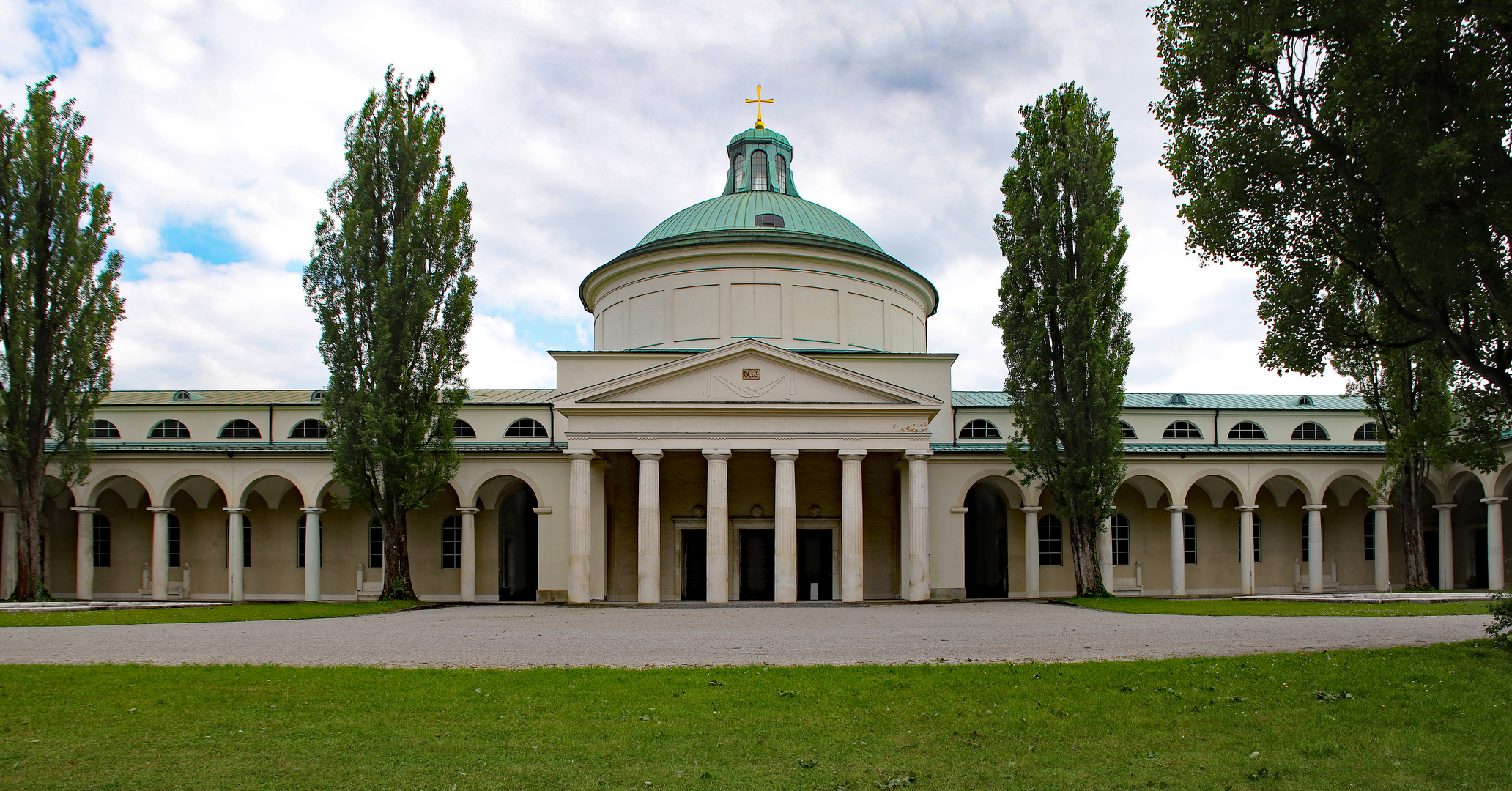 Ostfriedhof-Aussegnungshalle Mittelteil