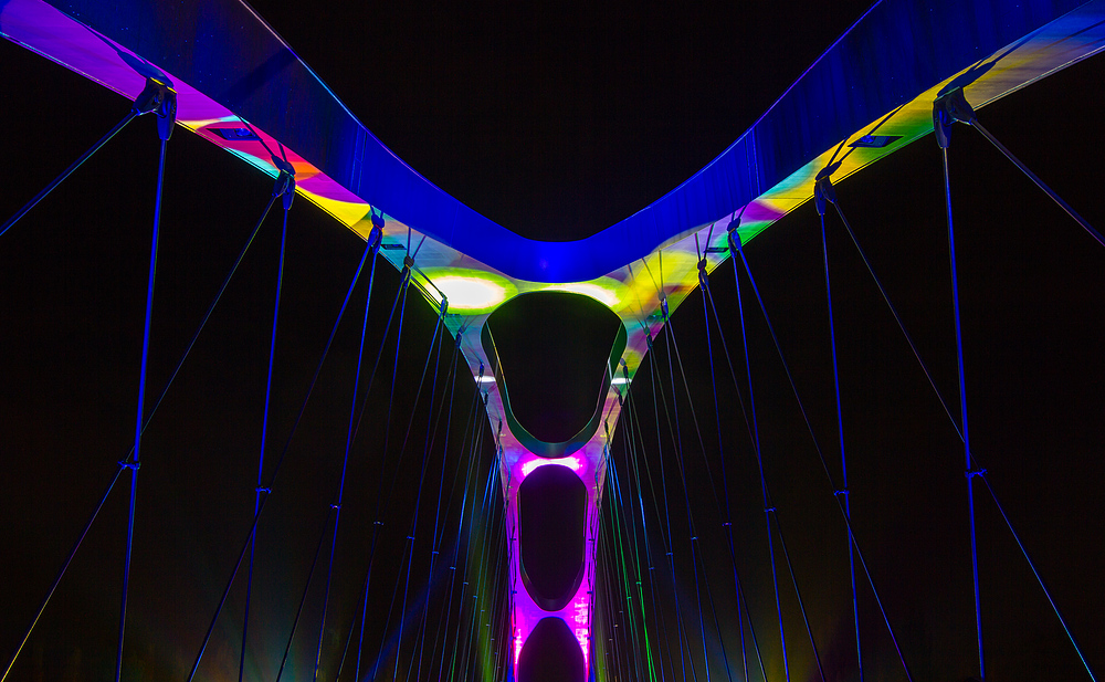 Osthafenbrücke in Frankfurt zur Luminale 2014