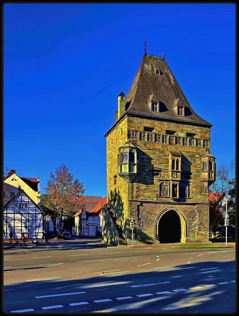 Osthofentor in Soest im hellen Sonnenlicht