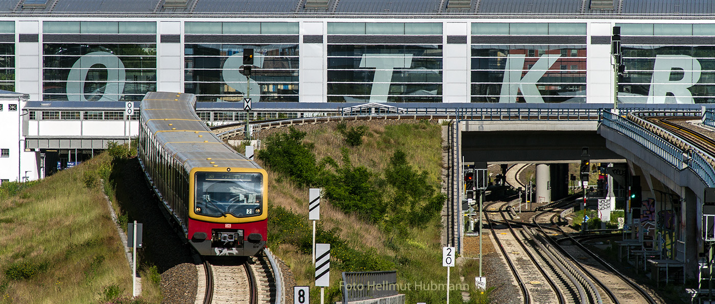 OSTKREUZ. ZUG NACH SPANDAU