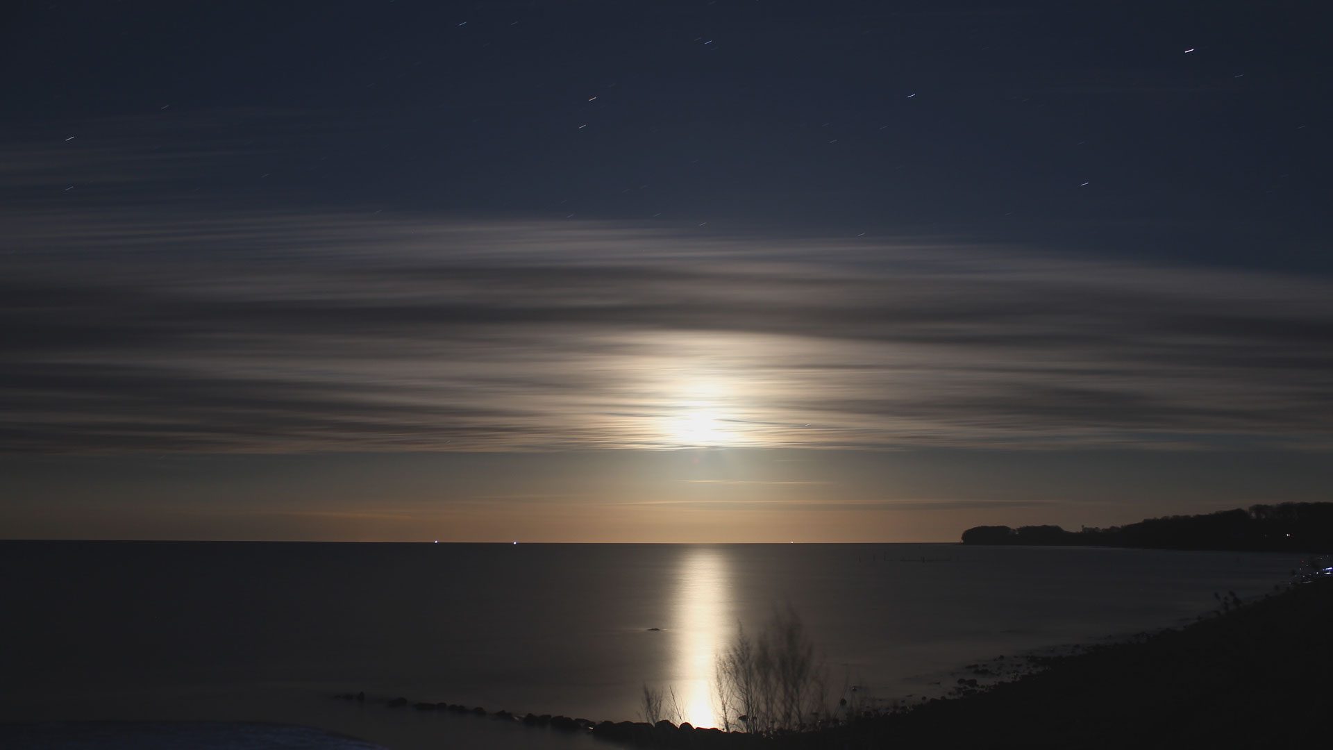 Ostsee im Mondlicht