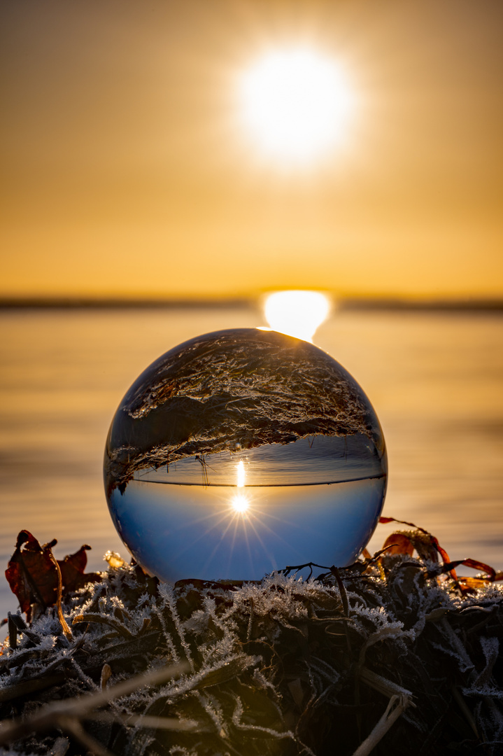 Ostsee - Sonnenaufgang - Lensball = :-)