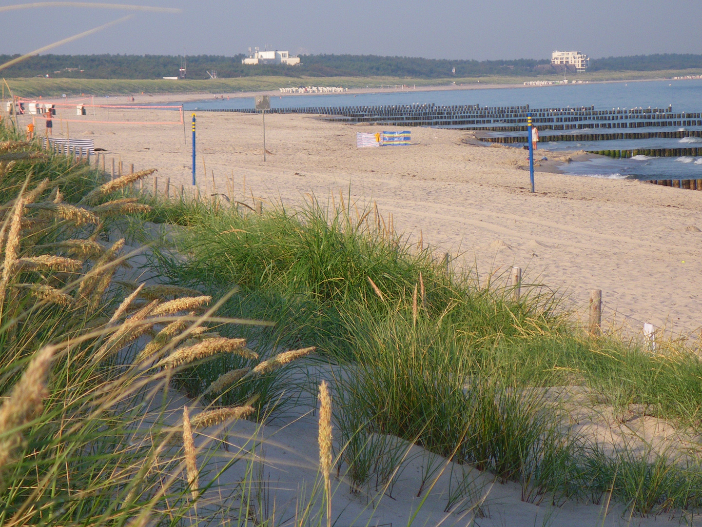 Ostseebad Dierhagen  ein Sommermorgen am Strand IMGP0041