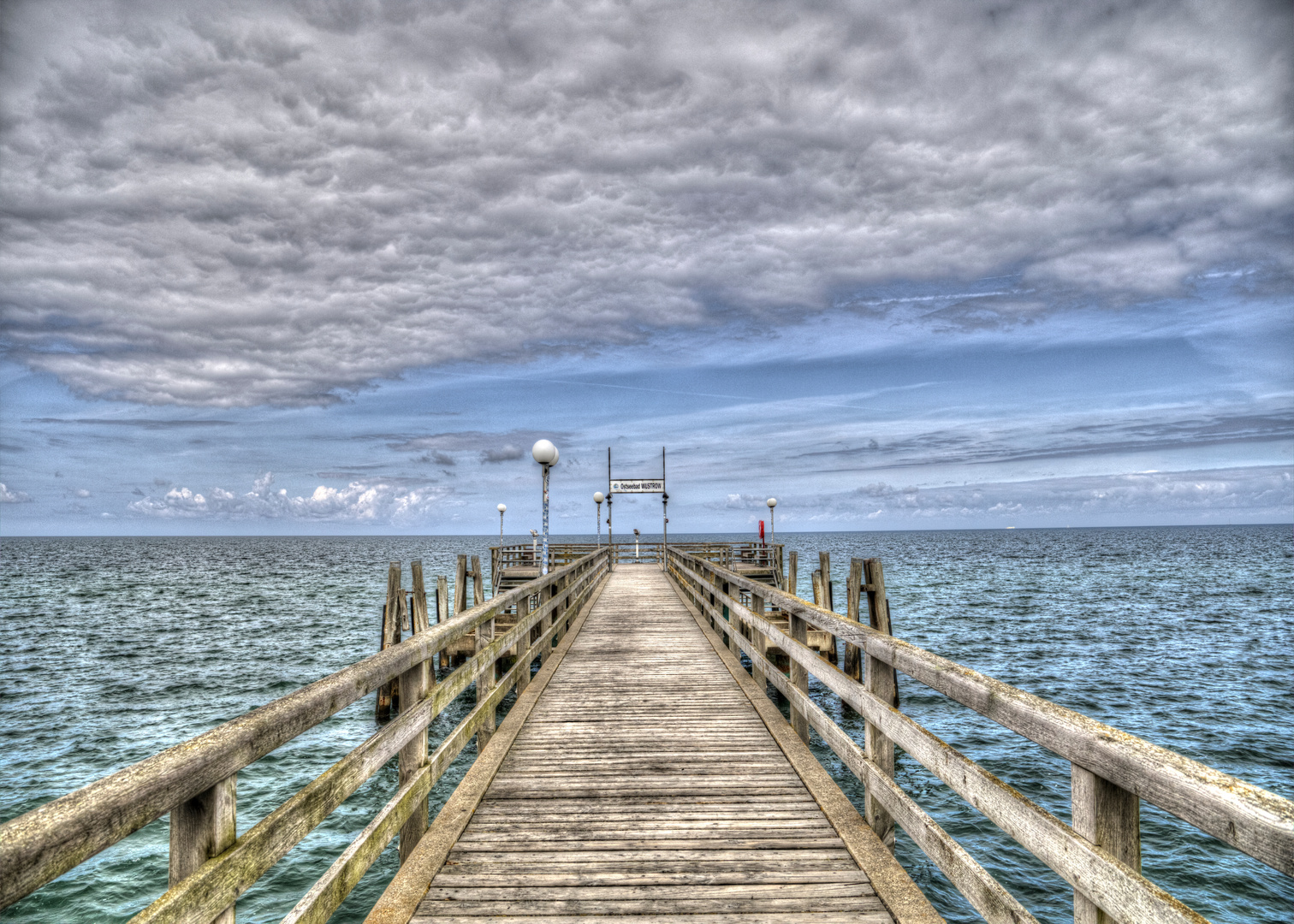 Ostseebad Wustrow mit Farbe