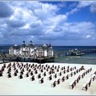 Ostseeinsel Rügen - Strandkorbparade an der Seebrücke Sellin