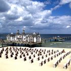 Ostseeinsel Rügen - Strandkorbparade an der Seebrücke Sellin