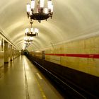 Ostseereise, St. Petersburg - a night at the subway