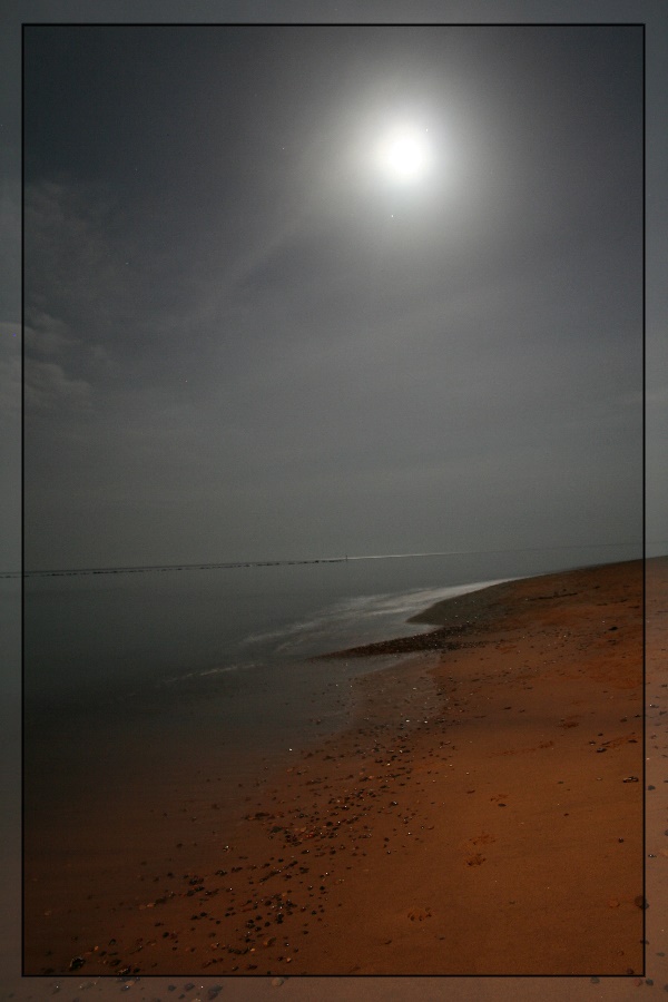 Ostseestrand bei Nacht