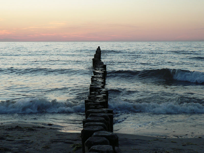 Ostseestrand (gerade gerückt)