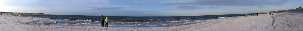 Ostseestrand im Winter