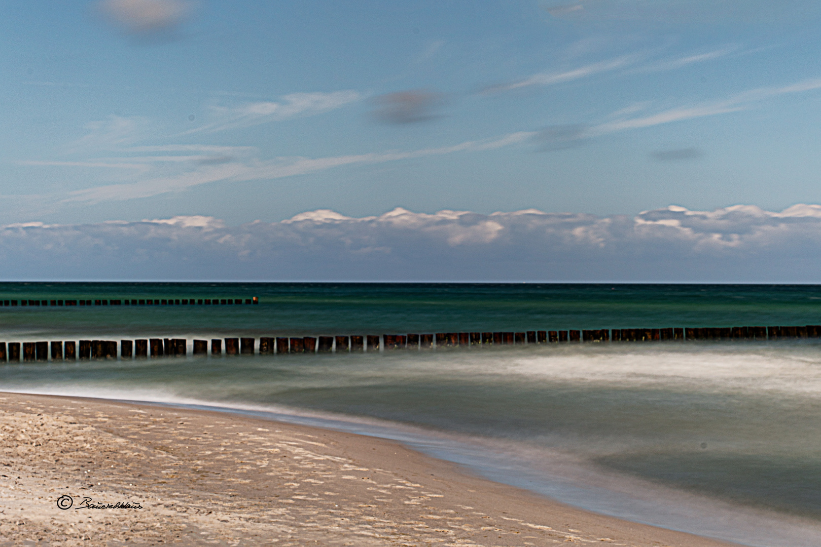 Ostseestrand-in-Langzeitbelichtung-mit-ND1000