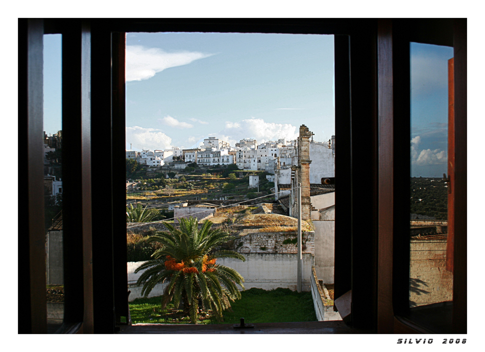 Ostuni dalla finestra