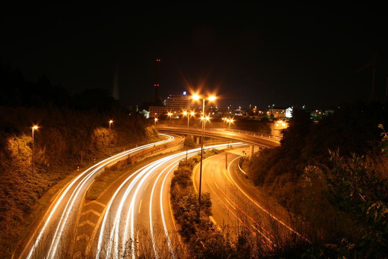 Ostwestfalendamm bei Nacht