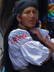 otavalo market ecuador