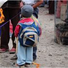 Otavalo - Mercato [14 ] niño y perros