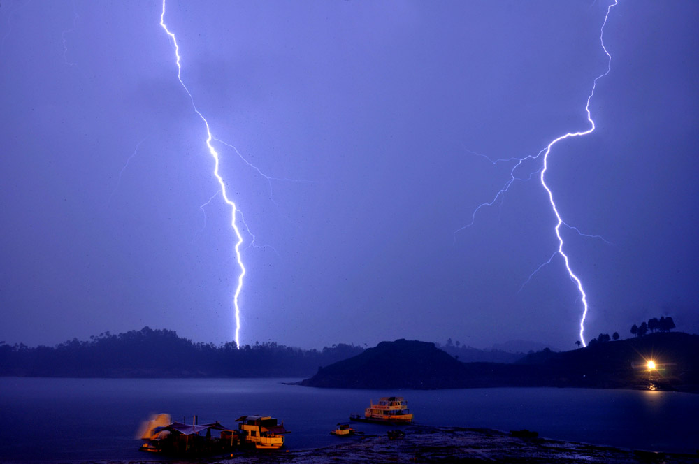 otra de rayos en Guatapé-Antioquia-Colombia