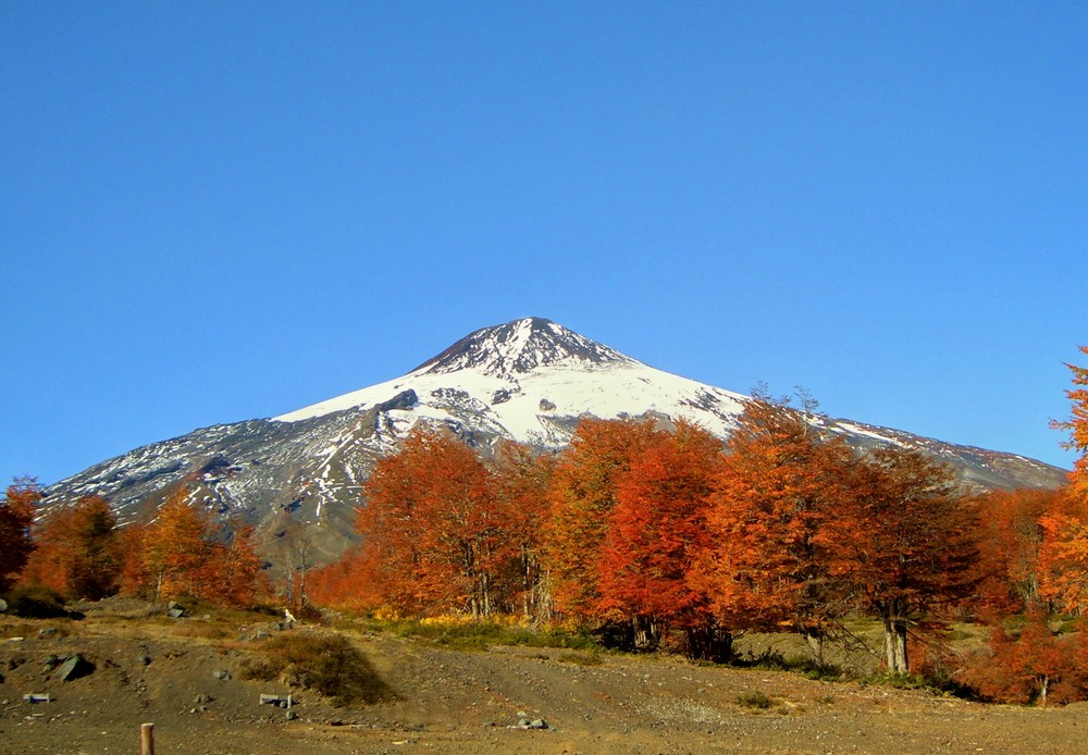 Otra del Volcán Villarrica en otoño