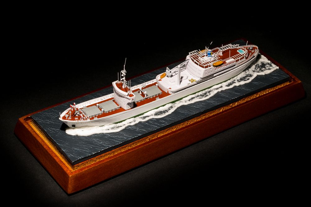 OTTO HAHN - Classic Ship Collection 