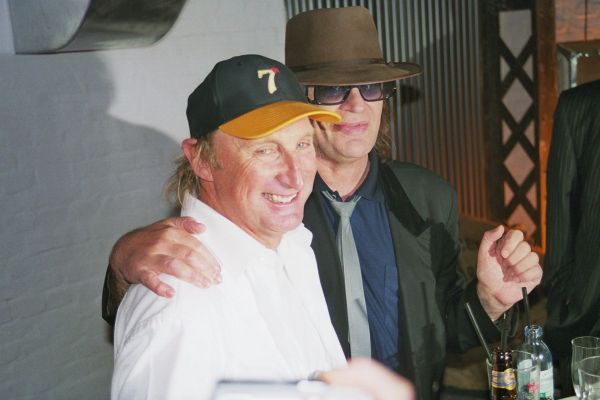 Otto Waalkes scherzt mit Udo Lindenberg