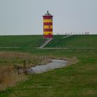 Otto's Leuchtturm, gerade im Winter ein Farbklecks