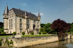 Oud-Valkenburg - Castle Schaloen - 01