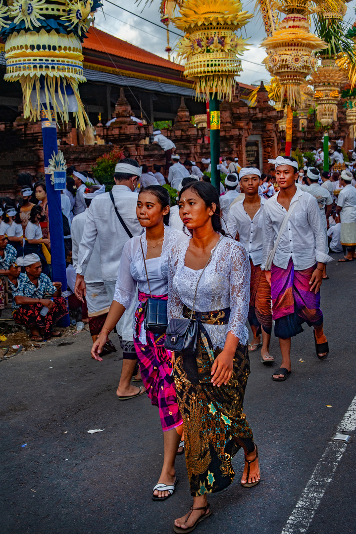 Outside Pura Pengerebongan