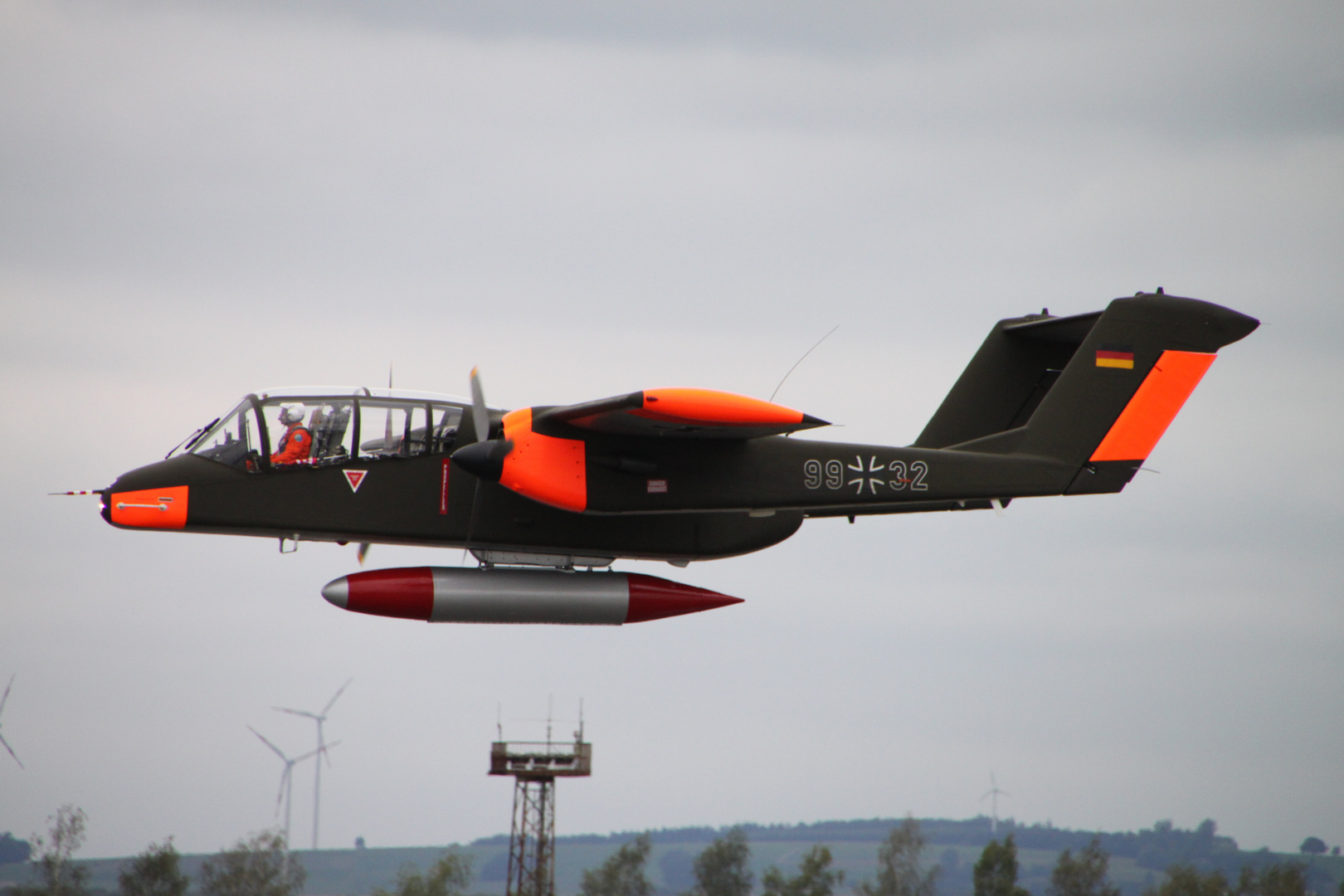 OV-10 BRONCO