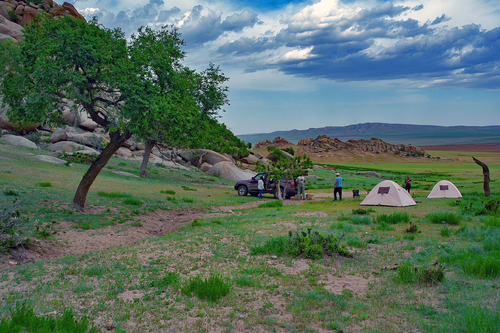 Overnight camp in Khogno Tarna mountain