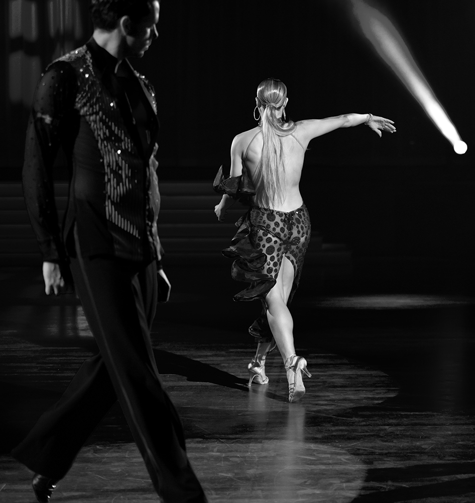 Oxana Lebedev und Ilia Russo "Die Rumba in Schwarz-Weiss" (4)