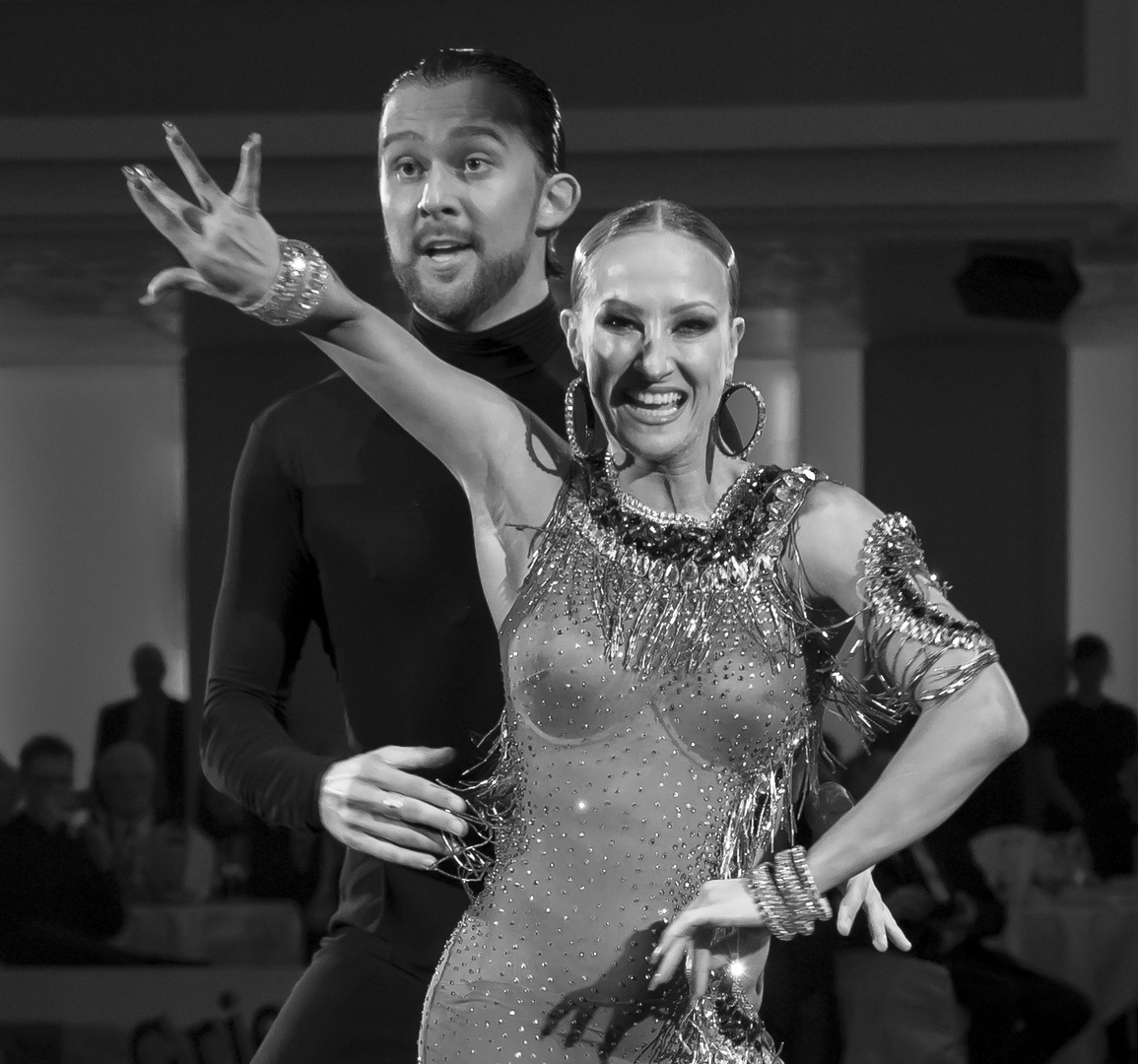 Oxana Lebedew und Pavel Zvychaynyy bei der Samba