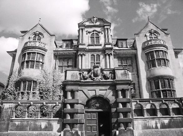 Oxford University, UK