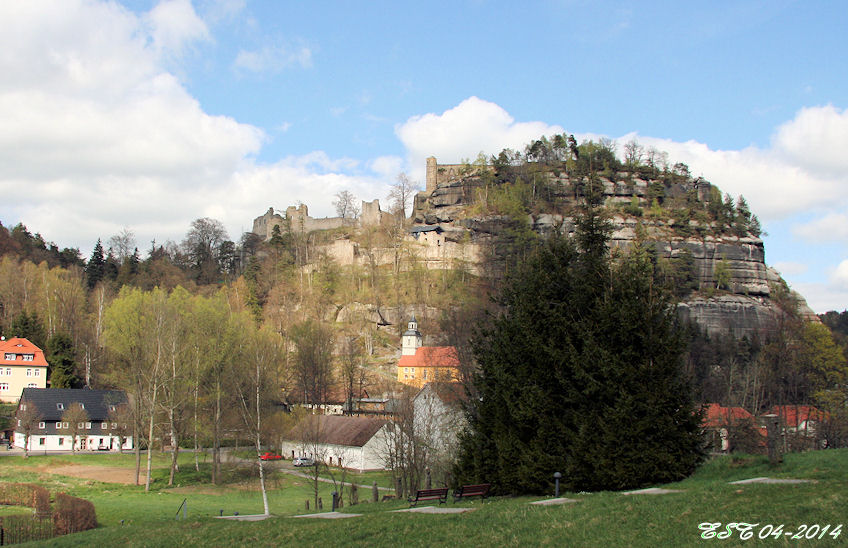 Oybin - Berg mit Bergkirche und Burgruine