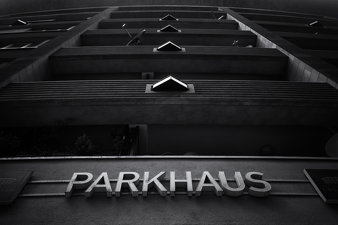 P A R K H A U S