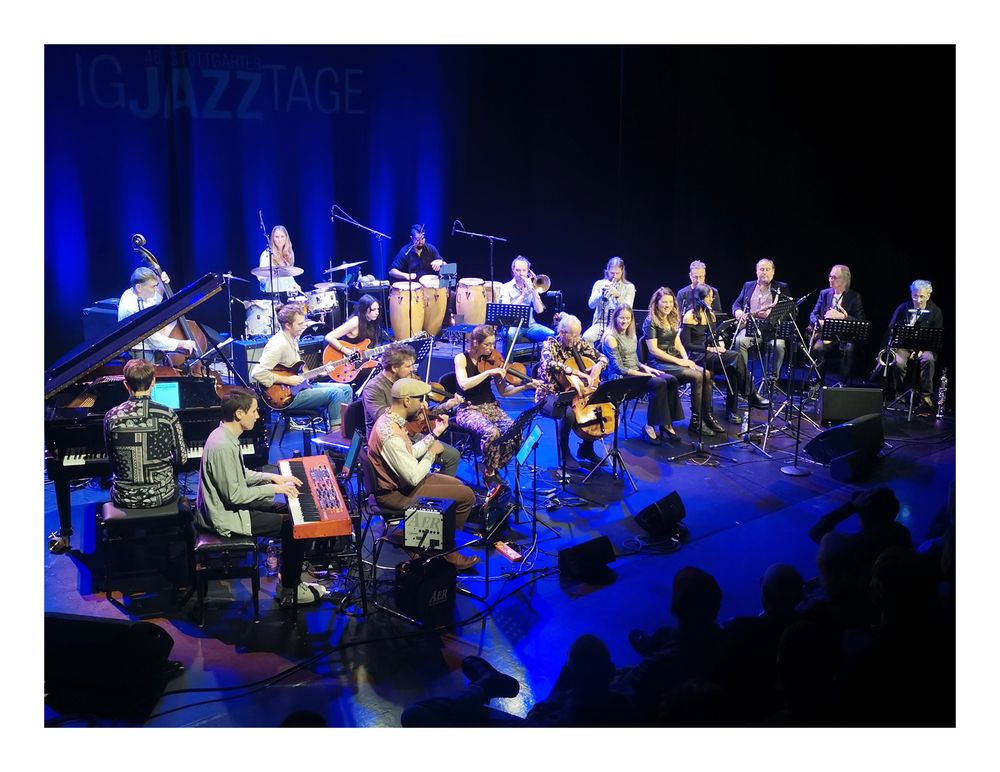 P_ Jazz Bass Stgt p30-25-2025-1103-x304-col